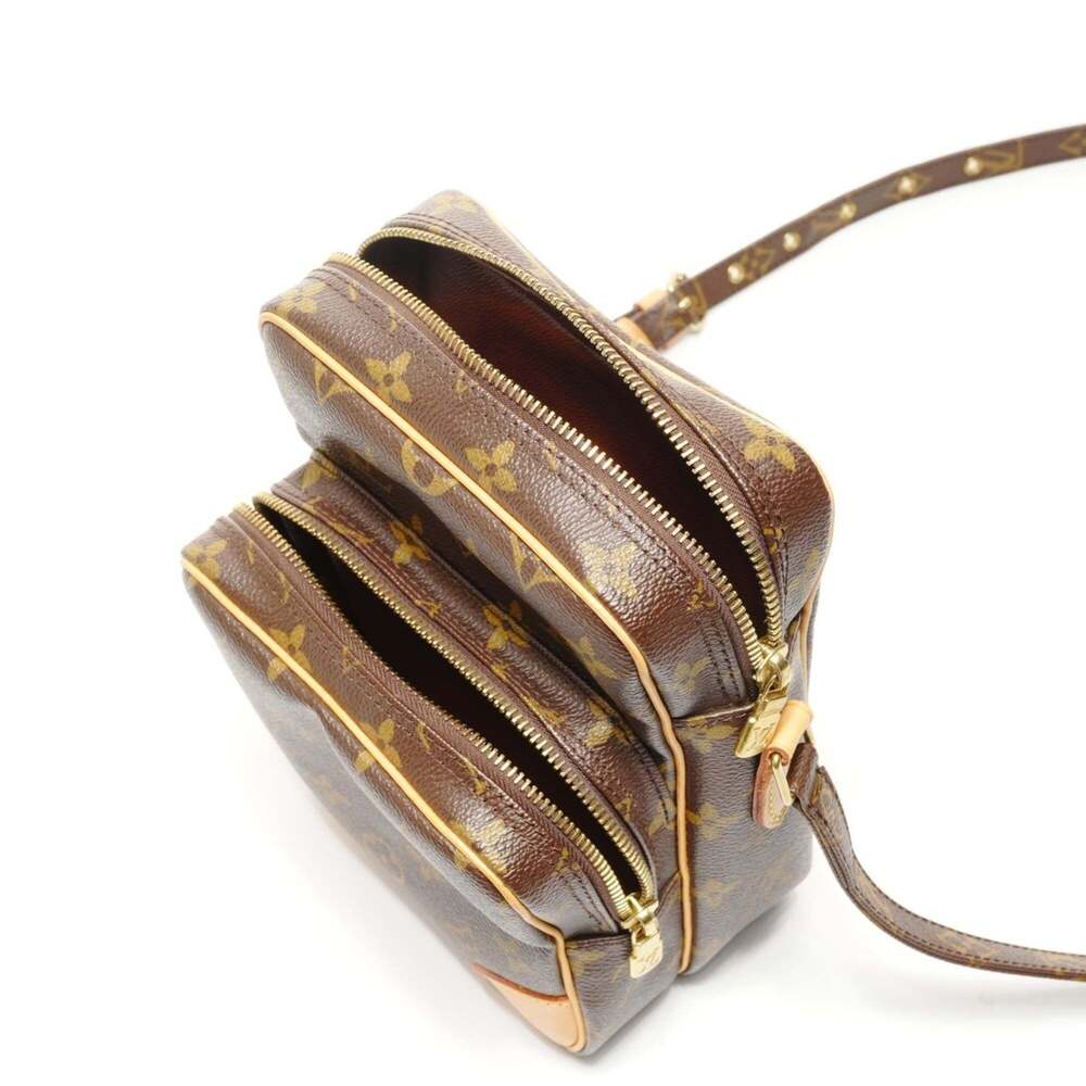 LOUIS VUITTON Brown Monogram Shoulder Bag - Picture 10 of 11